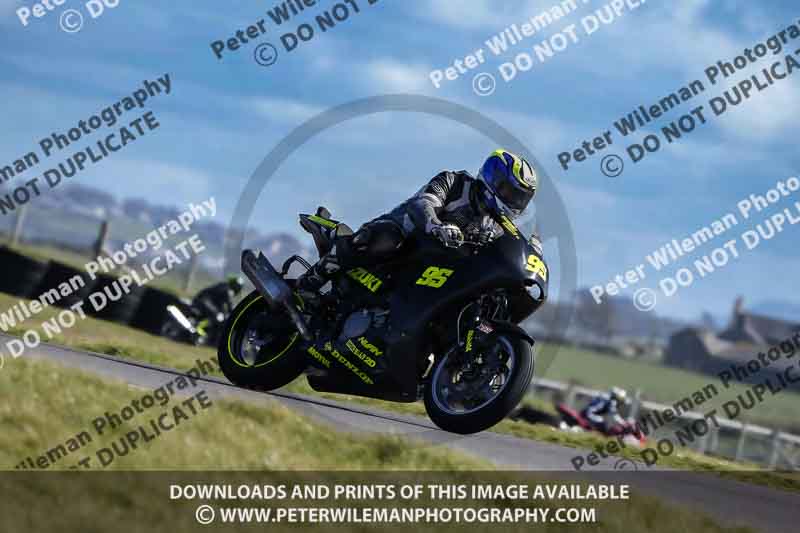 anglesey no limits trackday;anglesey photographs;anglesey trackday photographs;enduro digital images;event digital images;eventdigitalimages;no limits trackdays;peter wileman photography;racing digital images;trac mon;trackday digital images;trackday photos;ty croes